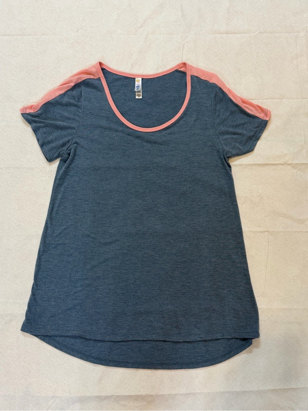 LuLaRoe Classic T Short Sleeve Top Heather Blue & Pink Size Medium